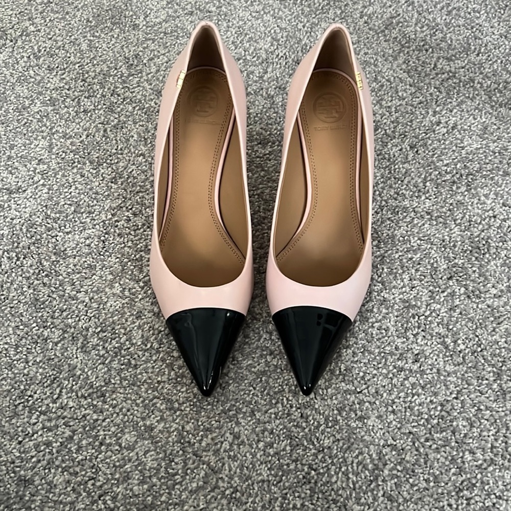 Tory Burch heels pink with black toe size 8 never worn